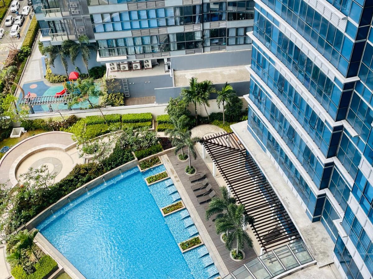 Uptown Parksuites Bgc タギッグ エクステリア 写真