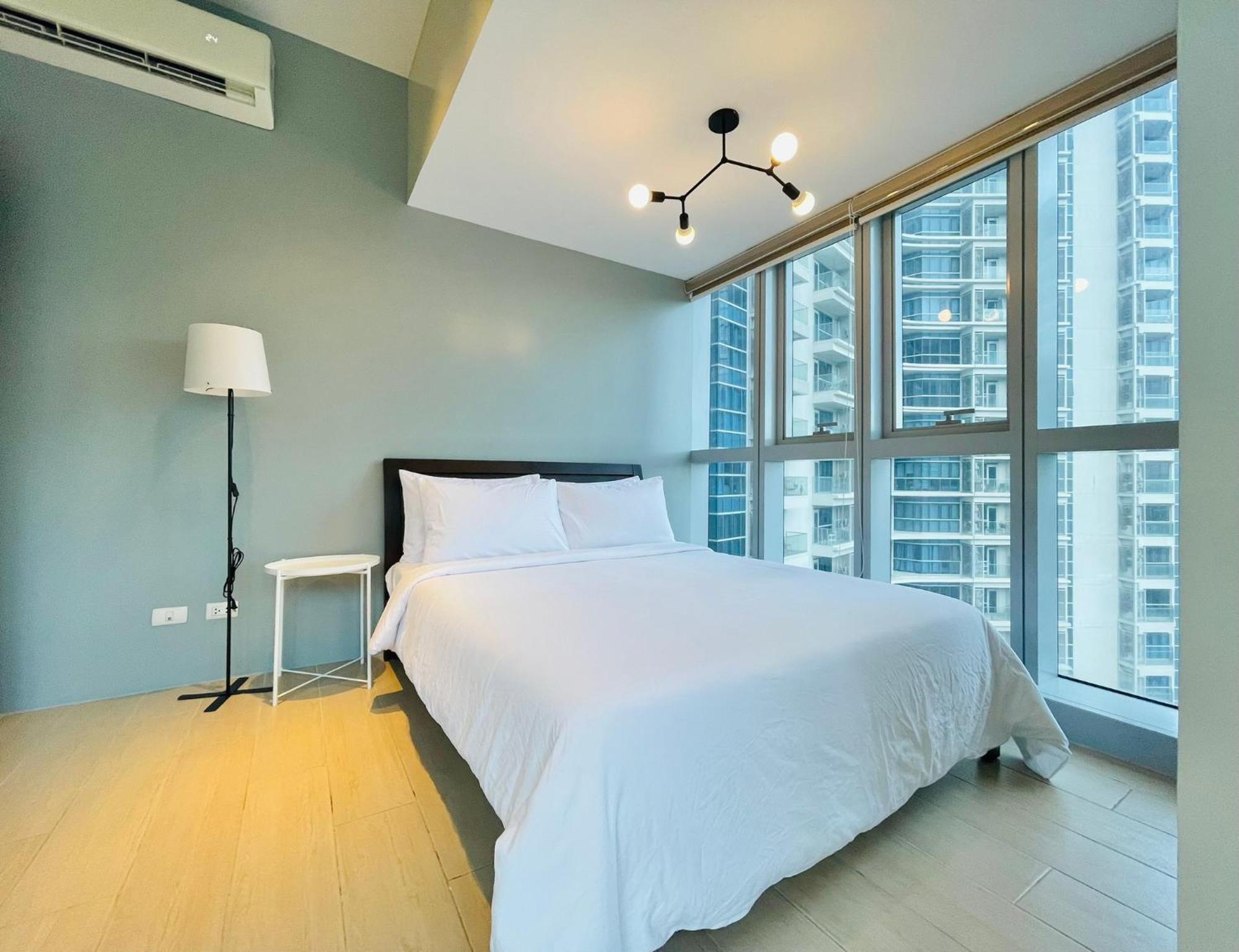 Uptown Parksuites Bgc タギッグ エクステリア 写真