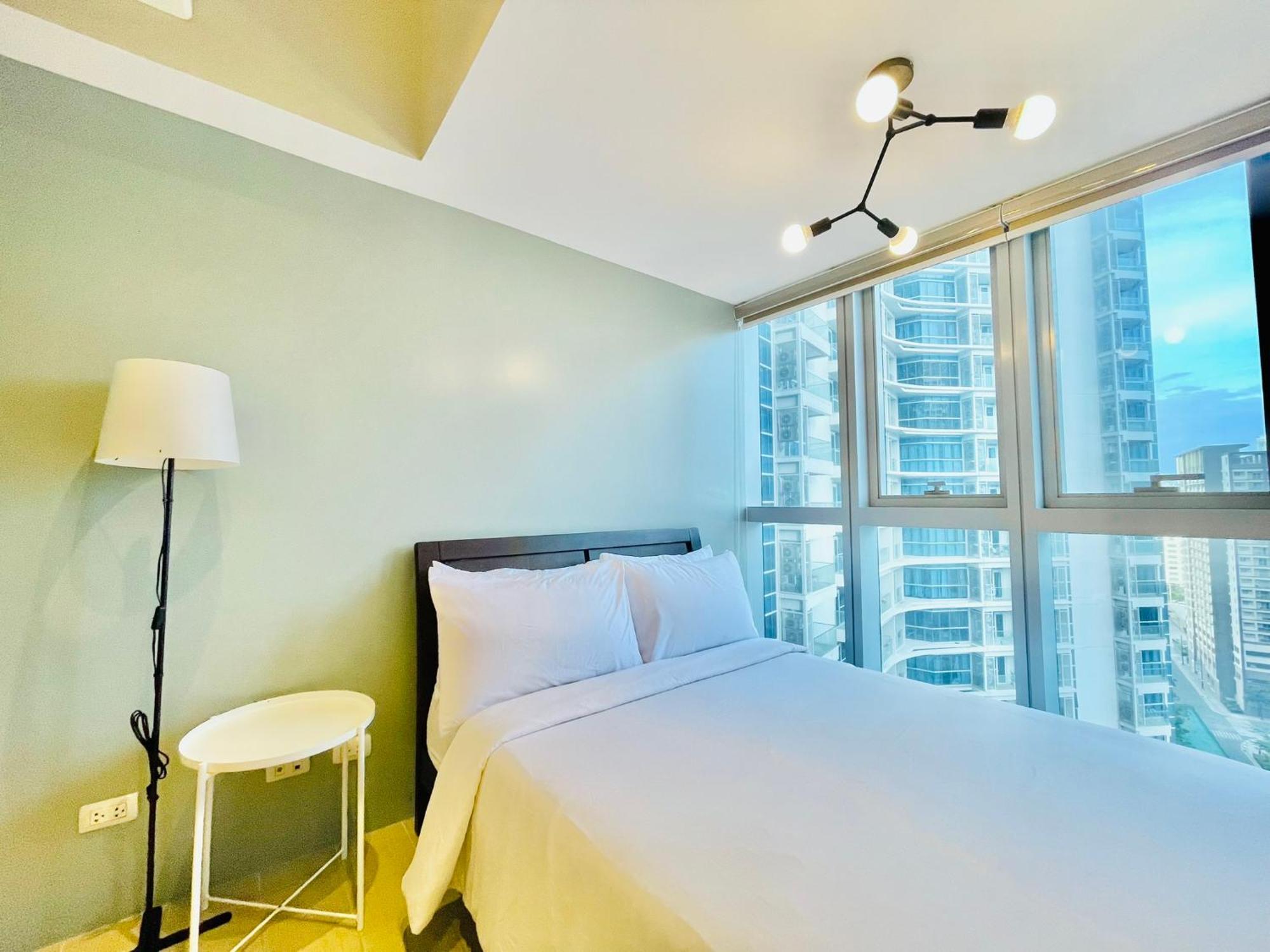 Uptown Parksuites Bgc タギッグ エクステリア 写真
