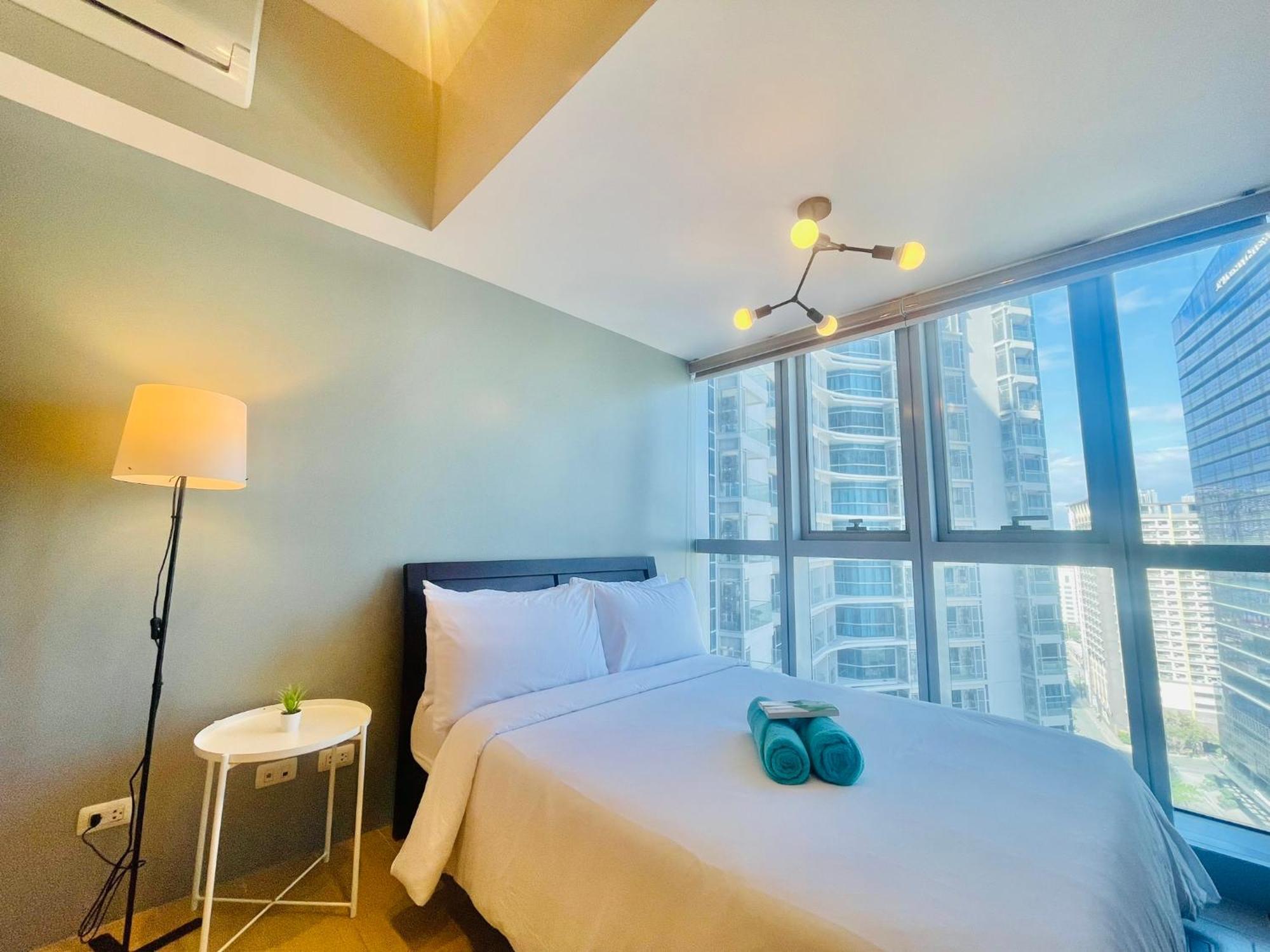 Uptown Parksuites Bgc タギッグ エクステリア 写真